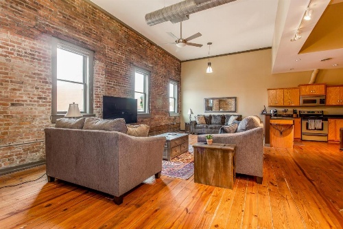 The Studio at Franklin Street image 15